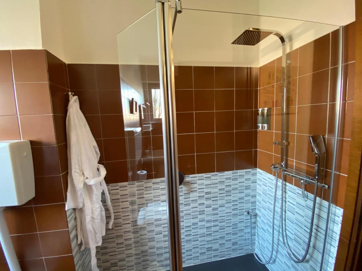 Relax&Comfort Redona 8 Bergamo Luaran gambar